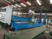 野營房自動(dòng)焊接設(shè)備