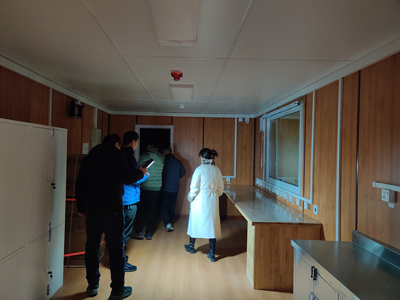 科威特項目定制野營房驗收中