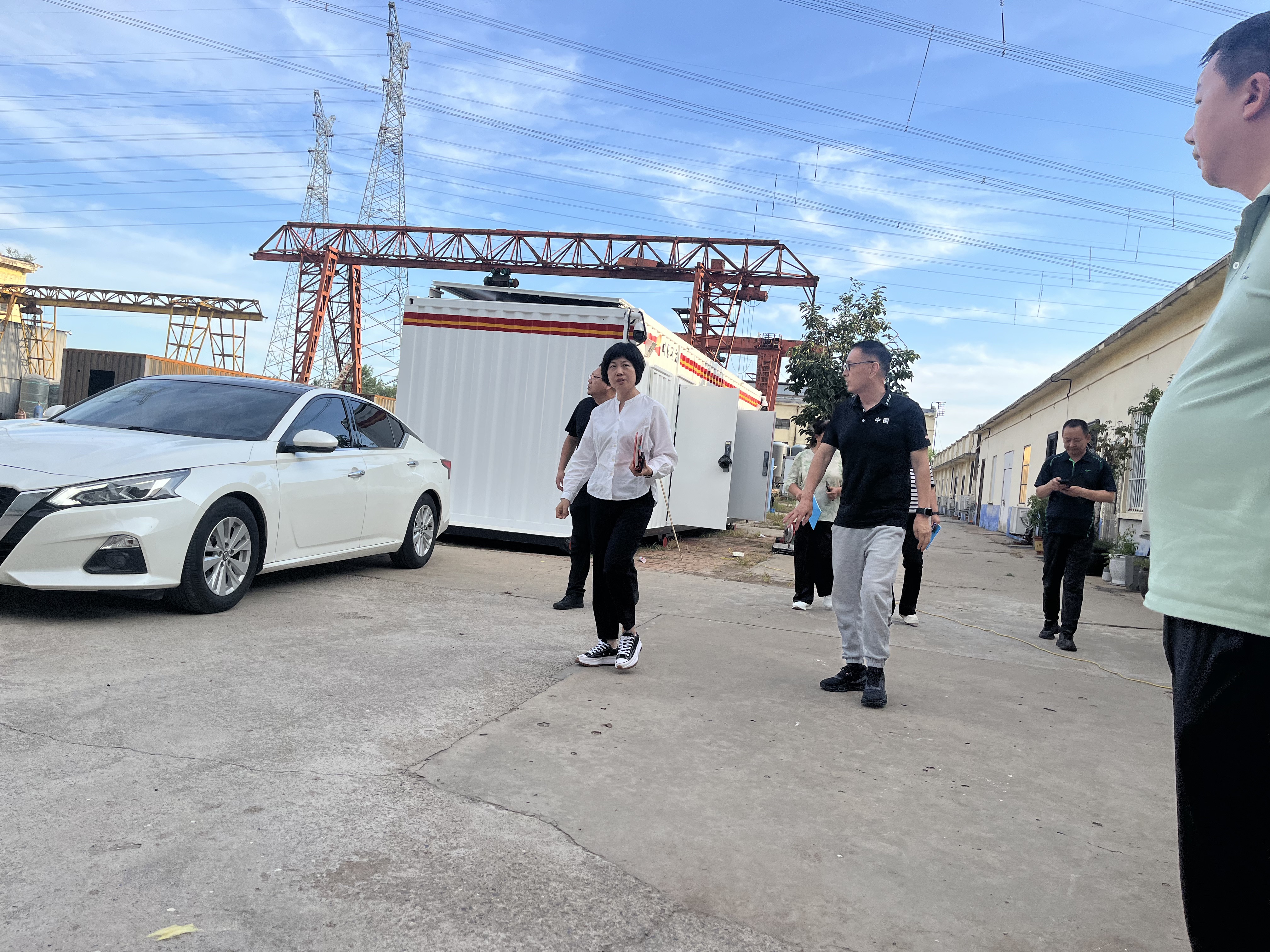 清豐縣副縣長及馬莊橋鎮(zhèn)長等多位領導到廠區(qū)指導工作